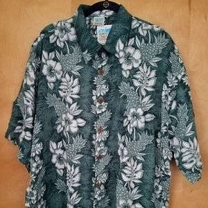 Hawaiian shirt